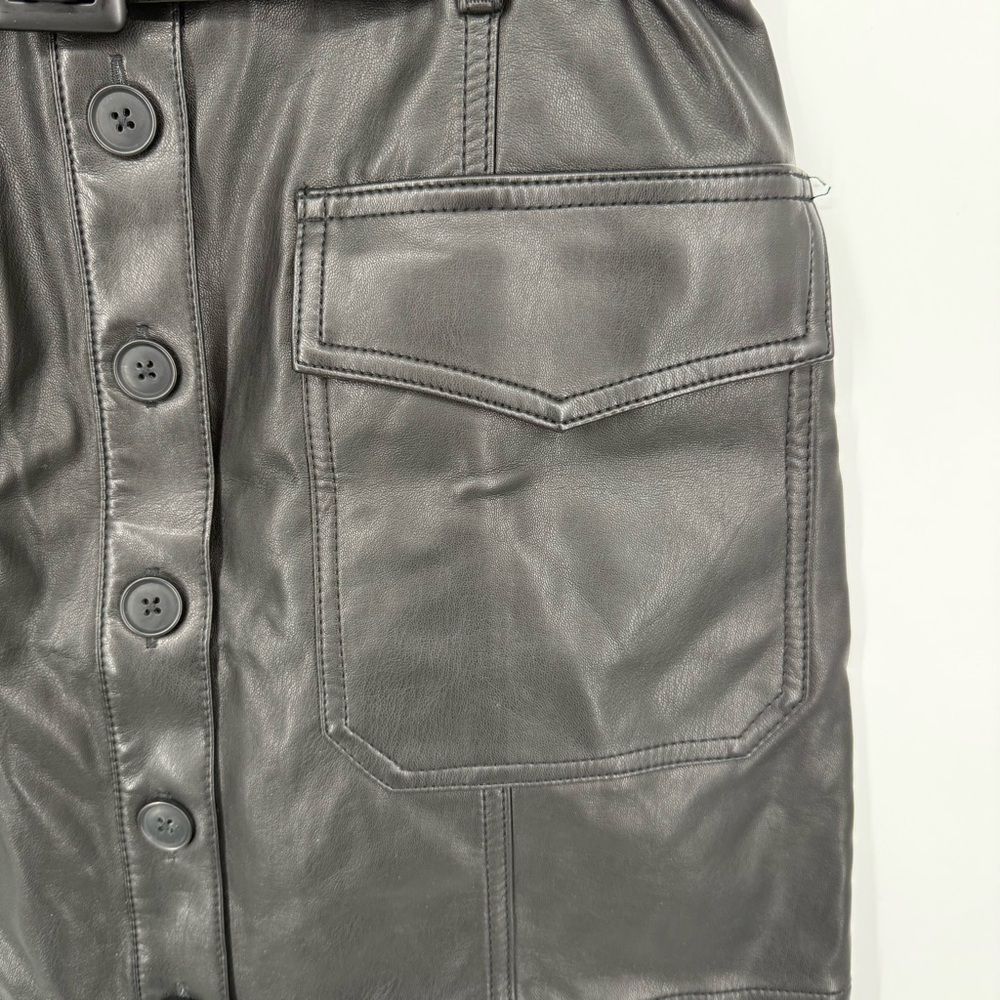 Banana Republic Vegan Leather Black Button-Up Mini Skirt Paperbag Waist Size 10 - Picture 2 of 7